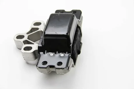 Подушка двигателя LMI33145 LEMFORDER 33144 01