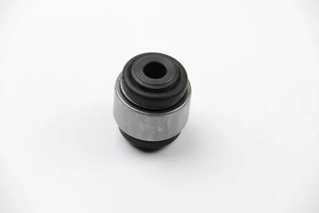 Сайлентблок заднего рычага Vectra C 02- LEMFORDER 33907 01