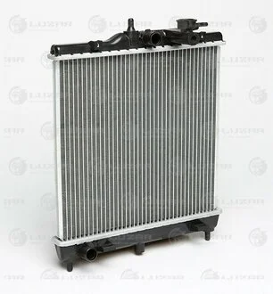 Радіатор охолодження Picanto 1.1 (04-) АКПП (алюм)) LUZAR LRc KIPc04200