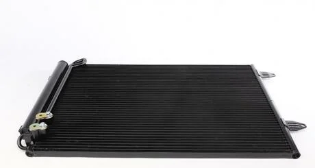 Радиатор кондиционера MAHLE / KNECHT AC 666 000S