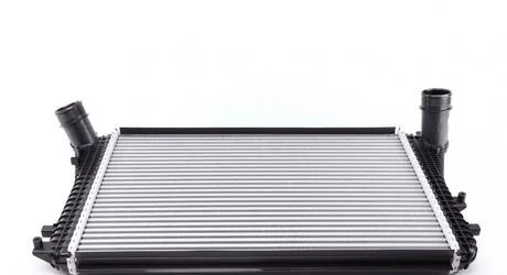 Интеркулер MAHLE / KNECHT CI 207 000P
