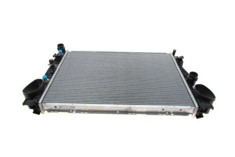 Радиатор охлаждения MAHLE / KNECHT CR 302 000S