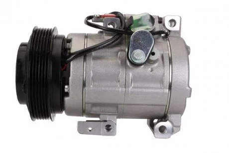 Компрессор кондиционера MAZDA EG2161450G