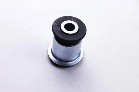 С/блок перед. рычажок передний VW T5 (7HM) 1.9 TDI,2.0,2.5 TDI,3.2 Metalcaucho 05414