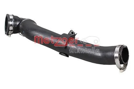 Патрубок інтеркулера Ford Focus 1.6 TDCI 04-12/Volvo S40/V50 1.6D 05-12 METZGER 2400247