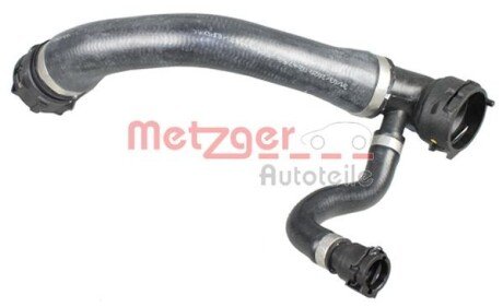 Патрубок системи охолодження гумовий з фітингами METZGER 2420773