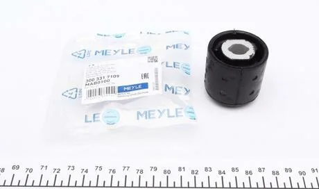 Сайлентблок балки подвески MEYLE 300 331 7109