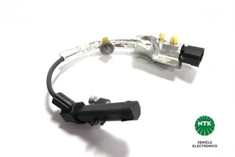 Датчик положення колінчастого вала CITROEN C5 III, C6, JAGUAR S-TYPE II, XF I, XJ, LAND ROVER DISCOVERY III, DISCOVERY IV, RANGE ROVER III, RANGE ROVER IV, RANGE ROVER SPORT I 2.7D-4.4D 03.02- NGK 81074