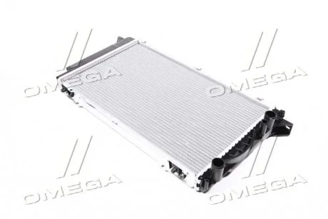 Радиатор охлаждения AUDI 80 NISSENS 60465A