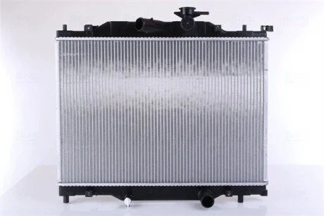 Радиатор охлаждения NISSENS 606110