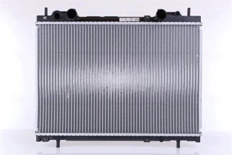 Радиатор охлаждения NISSENS 61672A