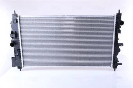 Радіатор NISSENS 61676