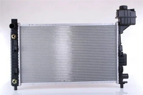 Радиатор NISSENS 62661A