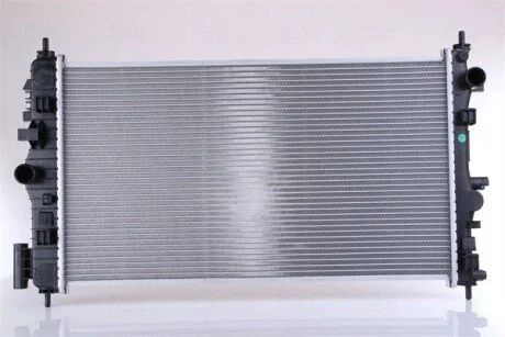 Радіатор, охолодження двигуна NISSENS 630714