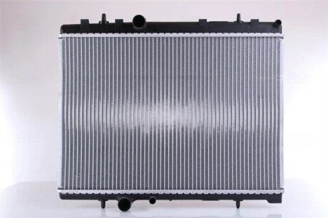 Радіатор, охолодження двигуна NISSENS 63608A