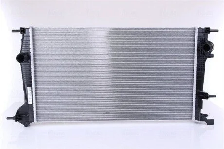 Радіатор NISSENS 637607