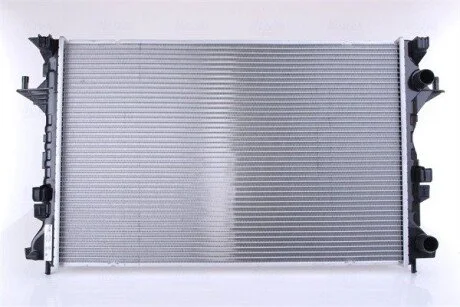Радіатор NISSENS 637642