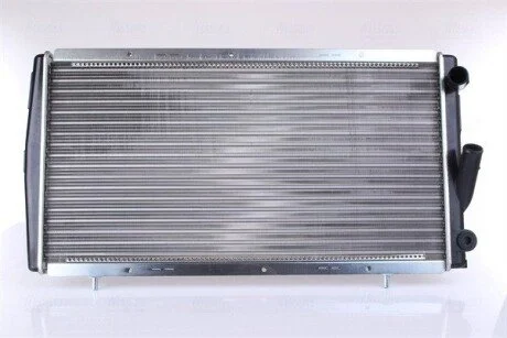 Радіатор, охолодження двигуна NISSENS 63911A
