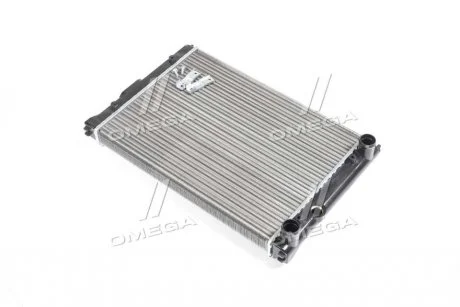Радиатор охлаждения двигателя VW IBIZA2/VW POLO NISSENS 639981