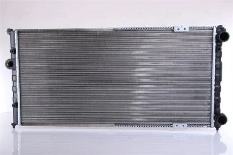 Радiатор NISSENS 652681