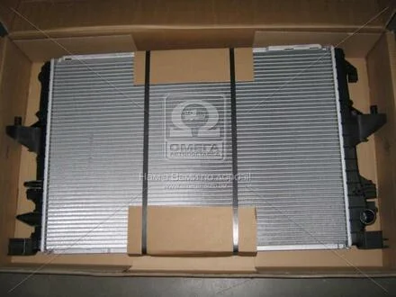 Радіатор охолоджування NISSENS 65285