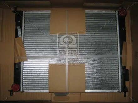 Радіатор охолодження KIA SOUL I (AM) (09-) 1.6 i NISSENS 66742