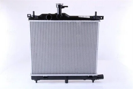 Радиатор охлаждения NISSENS 675023