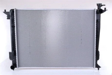 Радиатор охлаждения NISSENS 67515