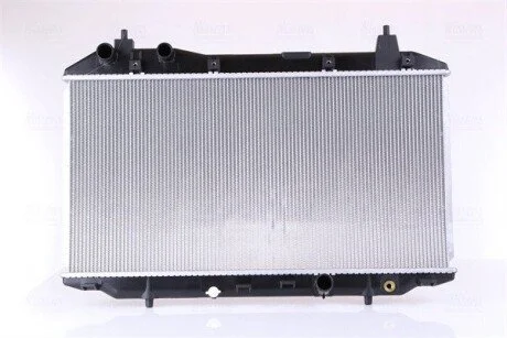 Радіатор охолоджування NISSENS 68147