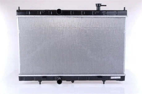 Радиатор охлаждения NISSENS 68789