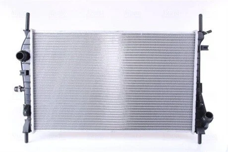 Радиатор охлаждения NISSENS 69252