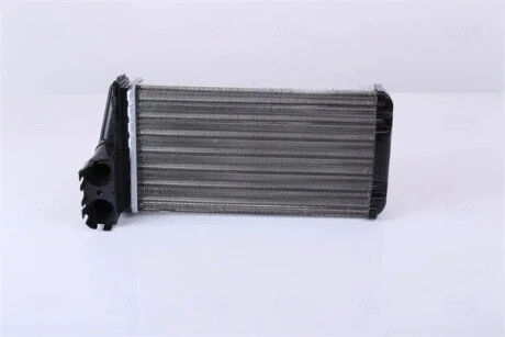 Радиатор NISSENS 72945