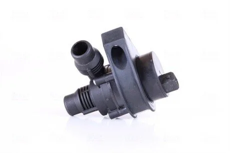 Дополнительный водяной насос First Fit NISSENS 831059