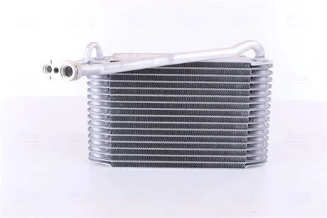Випарник кондицiонера NISSENS 92143