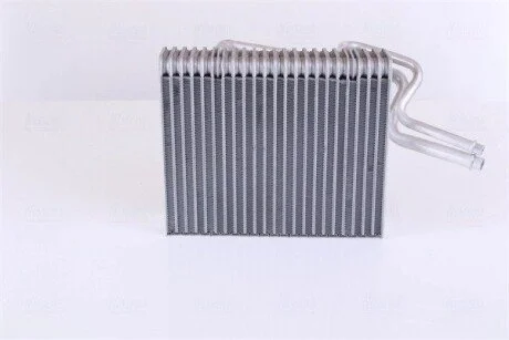Испаритель, кондиционер NISSENS 92215
