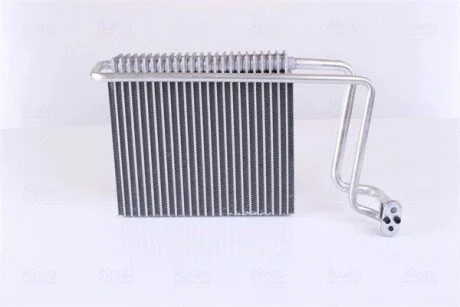 Випарник кондицiонера NISSENS 92248