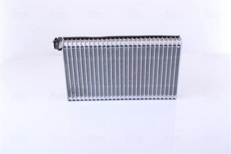 Испаритель, кондиционер NISSENS 92310