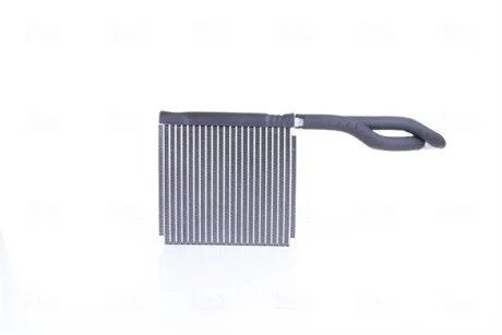 Випарник кондицiонера NISSENS 92326