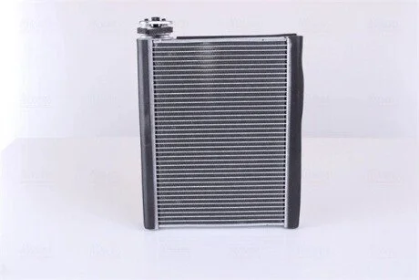 Испаритель, кондиционер NISSENS 92368