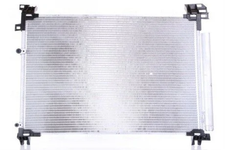 Радіатор кондиціонера NISSENS 940930