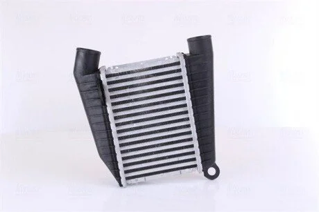 Інтеркулер NISSENS 96864