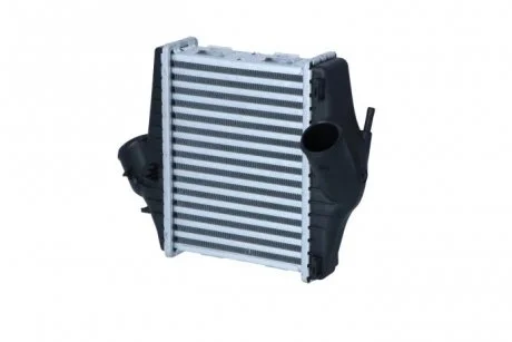 Інтеркулер SMART FORTWO 0.8D 01.07- NRF 30531 (фото 1)