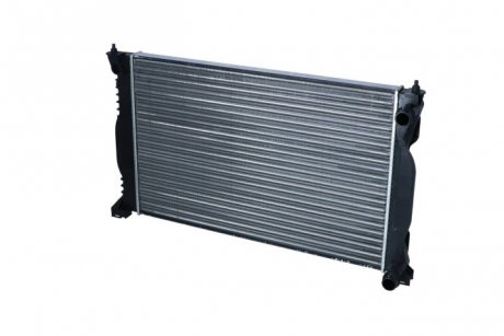 Радиатор двигателя AUDI A4, A6 SEAT EXEO, EXEO ST 1.6-2.0D 11.00- NRF 50539A