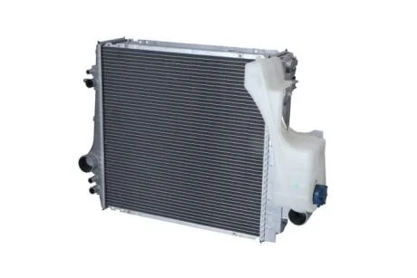 Радіатор двигуна (без рами, з бачком) JOHN DEERE 6020, 6520, 6620, 6820, 6920, 6920 S NRF 54110