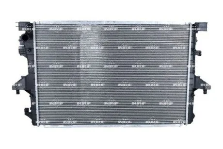 Радіатор охолодження VW Transporter VI.0/2.0D 04.15- NRF 560013