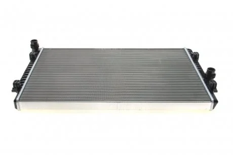 Радіатор охолодження VW Golf VII/Passat 1.8/2.0 12 NRF 58437A