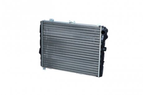 Радиатор охлаждения двигателя NRF 58579 (фото 1)