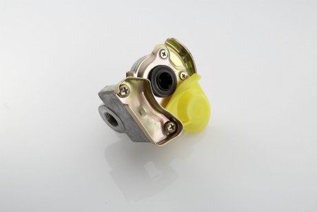 Пневматична муфта (Ручка дверей, розмір різьби M16x1,5мм, колір жовтий, клапан в комплекті, застосування трактор) DAF 65 CF, 75 CF, 85 CF, 95 XF, CF 65, CF 75, CF 85, LF 45, LF 55, XF 105, XF 95 PE AUTOMOTIVE 07692110A (фото 1)