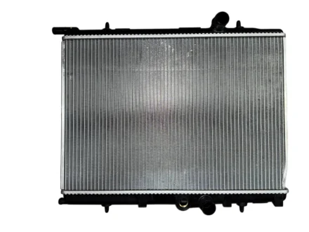Радіатор основний 2.0MPI 16V, 1.6MPI 16V, 1.4HDI 8V PEUGEOT 307 01-11, 206 98-12, Partner 96-08; CITROEN Berlingo 96-08, C4 04-11, Xsara 00-06, Xsara 97-00, Xsara Picasso 99-10 Peugeot/Citroen 1330.H3
