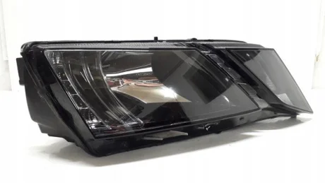 Фото 1 - фара основна | OCTAVIA, 03.17- Polcar 69C210E Фара основна | OCTAVIA, 03.17- Polcar 69C210E (фото 1)